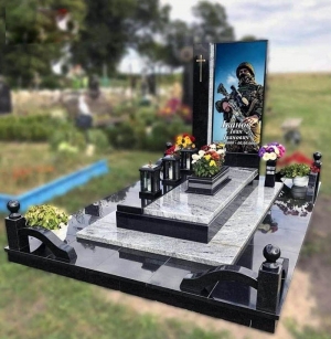 3D пам'ятник із граніту