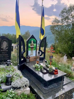 Пам'ятник для військового